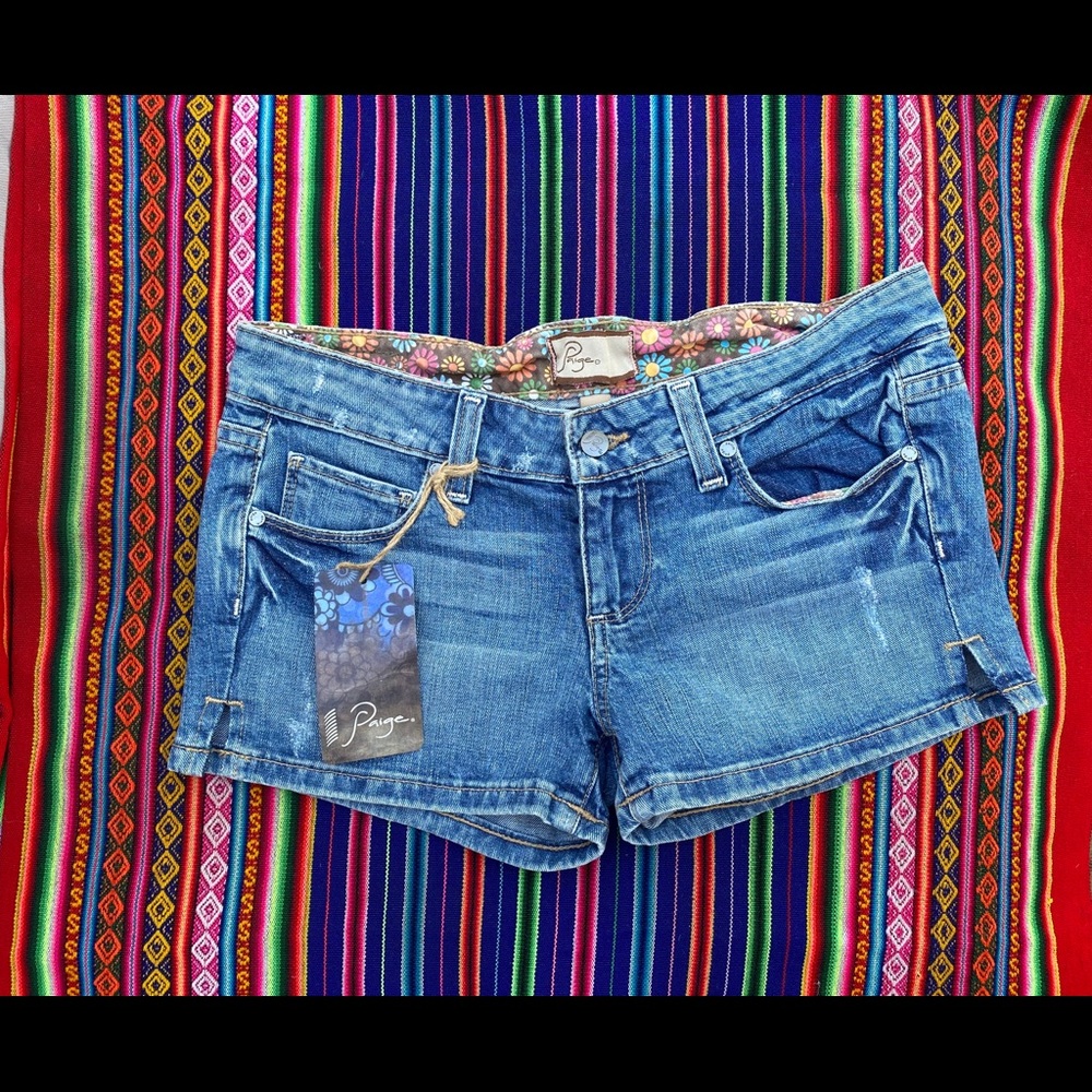 NWT Paige Canyon shorts